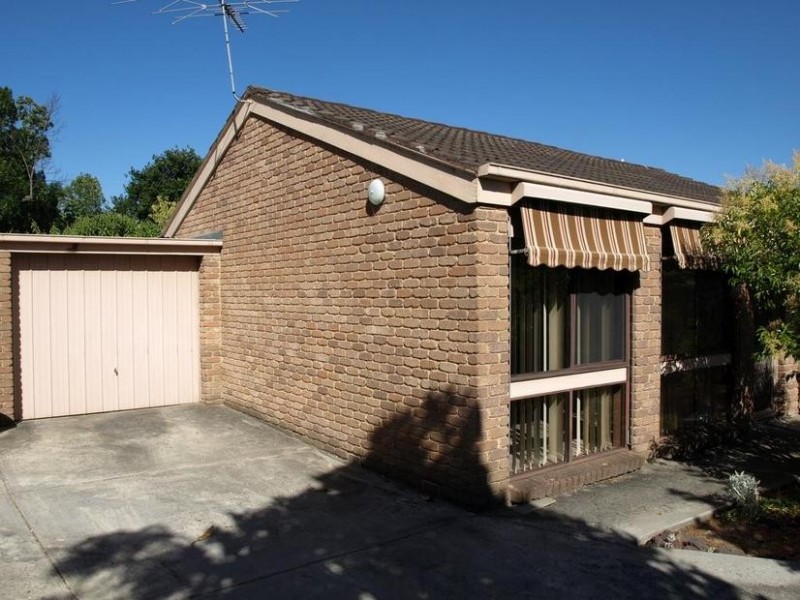 2/18 Andrew Street, Ringwood VIC 3134