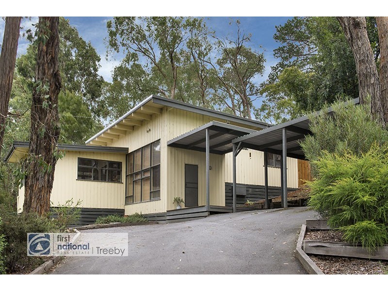 18 Ruthven Way, Ringwood East VIC 3135