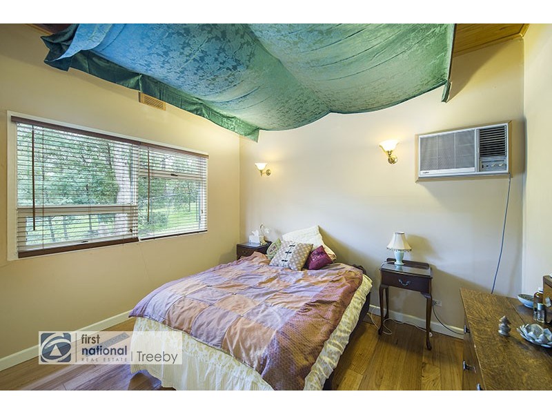 18 Ruthven Way, Ringwood East VIC 3135