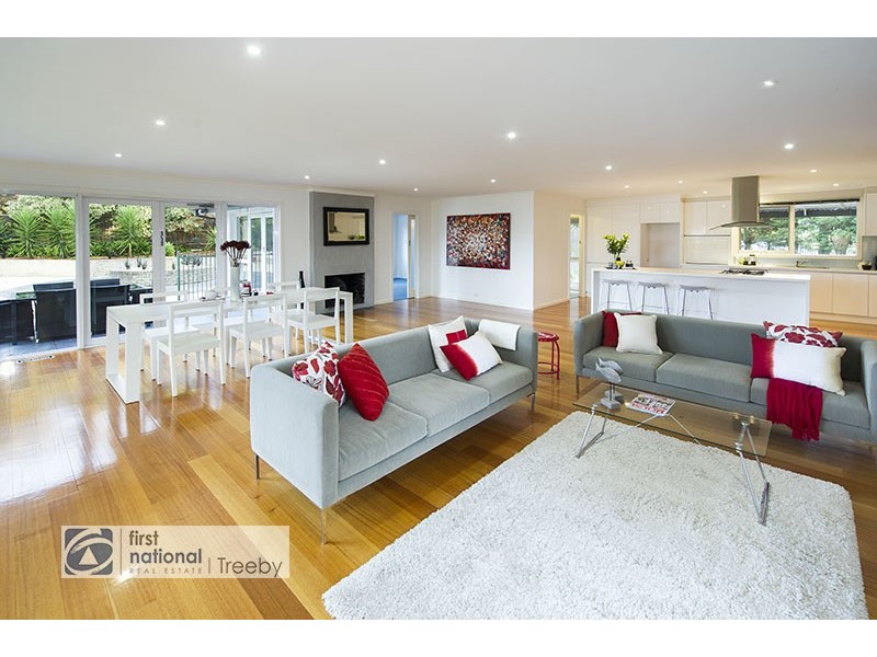 2-4 Valentino Drive, Croydon VIC 3136