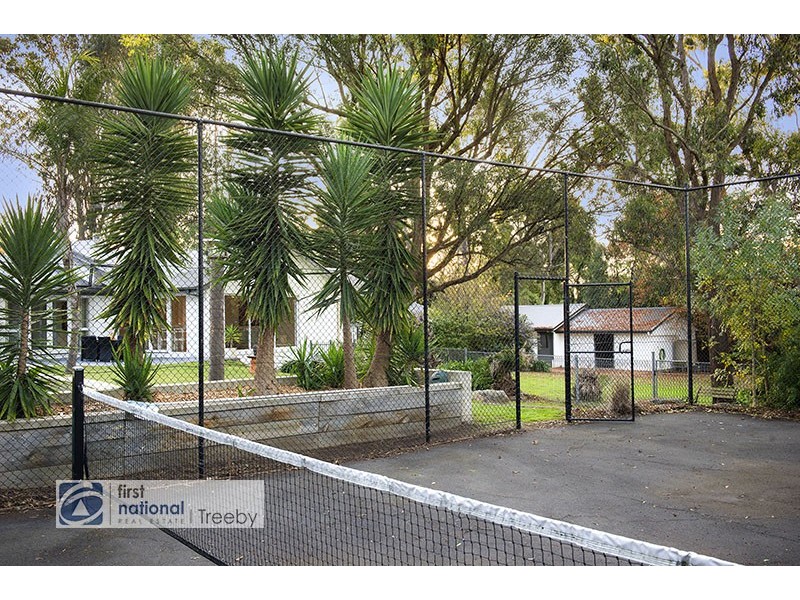 2-4 Valentino Drive, Croydon VIC 3136