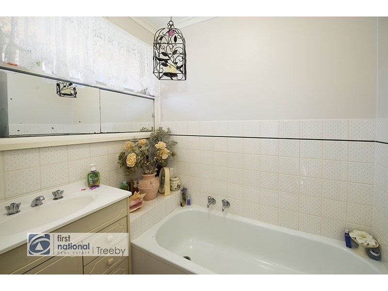 1-4/5 Lena Grove, Ringwood VIC 3134