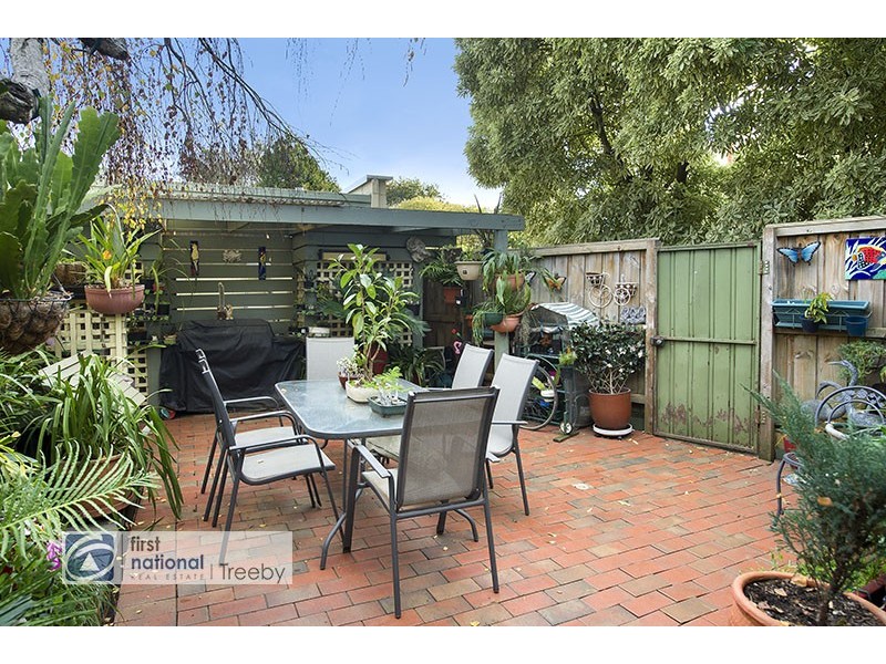 2/172 Liverpool Road, Kilsyth VIC 3137
