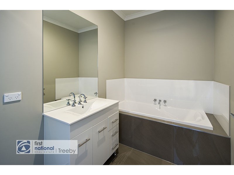 18-20 McComb Street, Lilydale VIC 3140