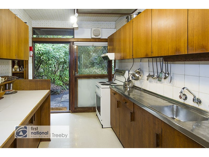 20 Pine Crescent, Ringwood North VIC 3134