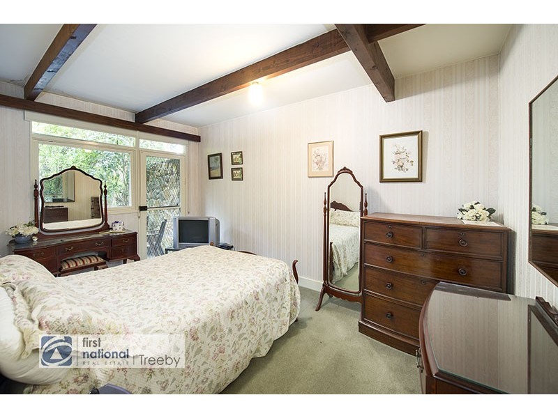 20 Pine Crescent, Ringwood North VIC 3134