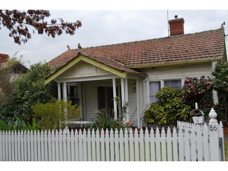 86 Thames St, Box Hill VIC 3128
