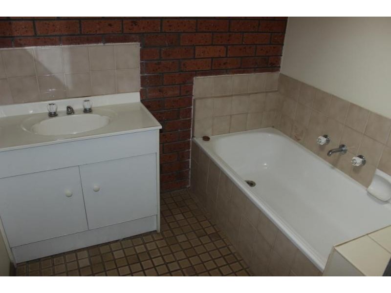 2/94 Oban Road, Ringwood North VIC 3134