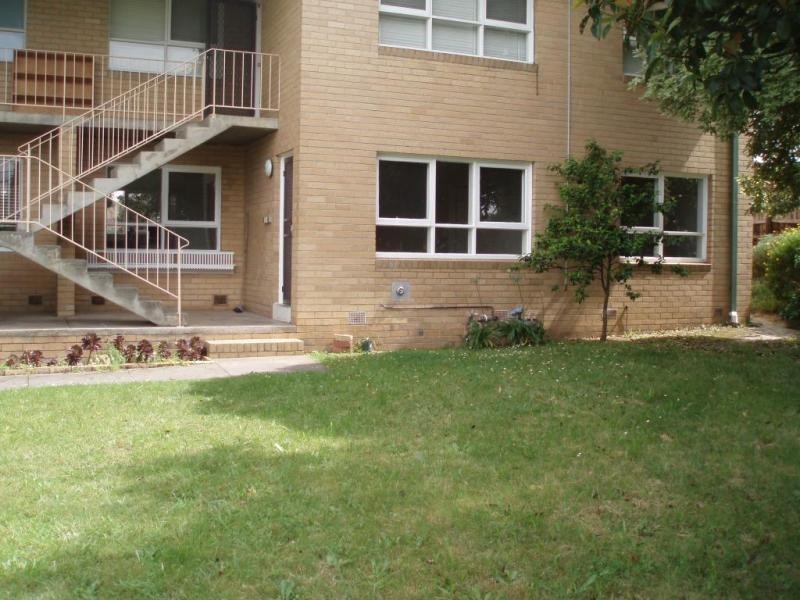 2/24 Albert Street, Ringwood VIC 3134