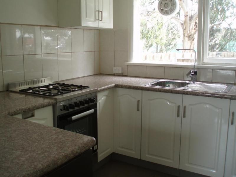 2/24 Albert Street, Ringwood VIC 3134