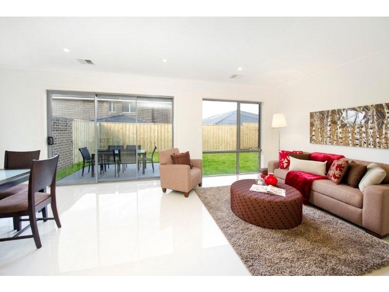 28 Bloom Avenue, Wantirna South VIC 3152