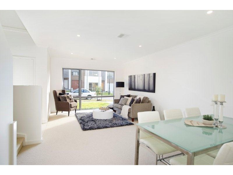 28 Bloom Avenue, Wantirna South VIC 3152