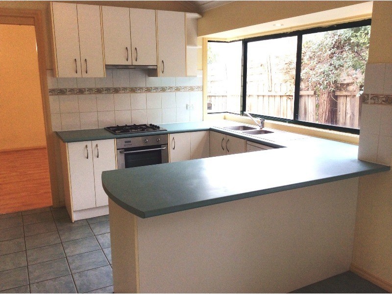 2/30 Timms Avenue, Croydon VIC 3136