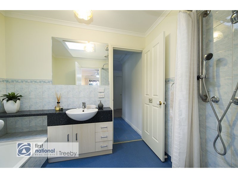 2 Wattle Avenue, Ringwood VIC 3134