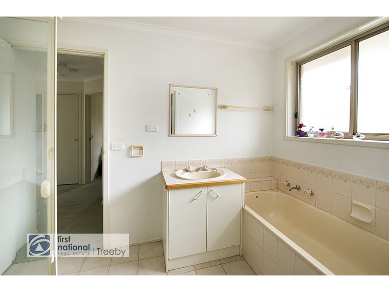 1 Bluemist Drive, Croydon South VIC 3136