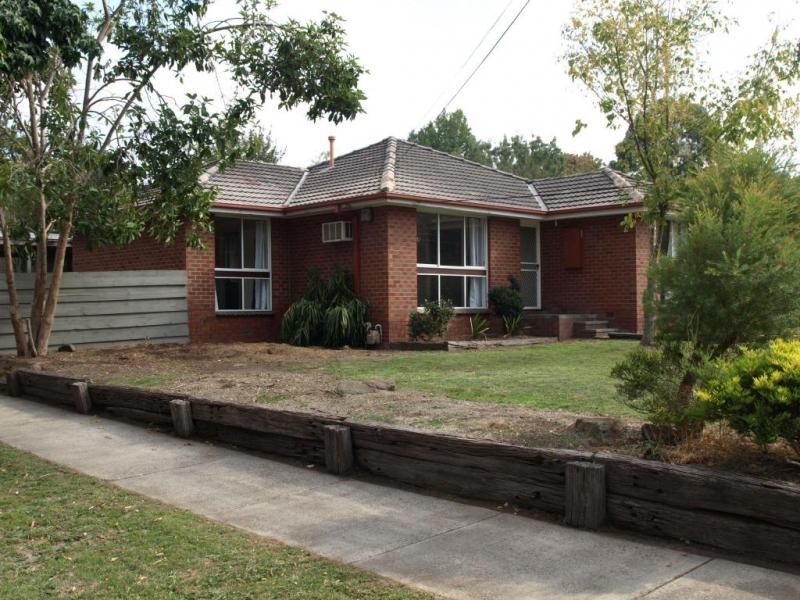 1 Clare Street, Croydon South VIC 3136