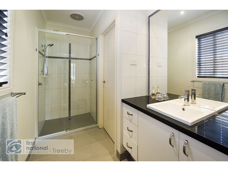 5 Marchant Court, Croydon VIC 3136