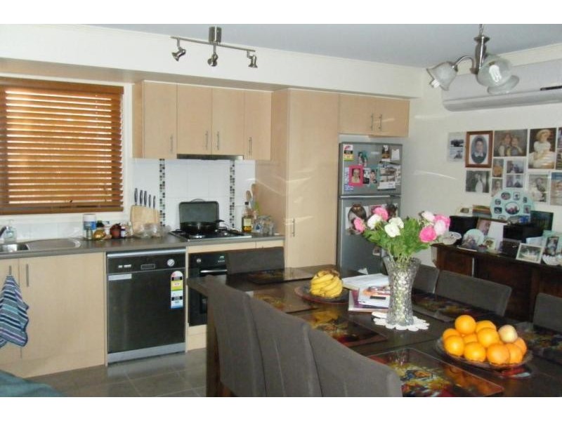 2/143 Fortescue Avenue, Seaford VIC 3198