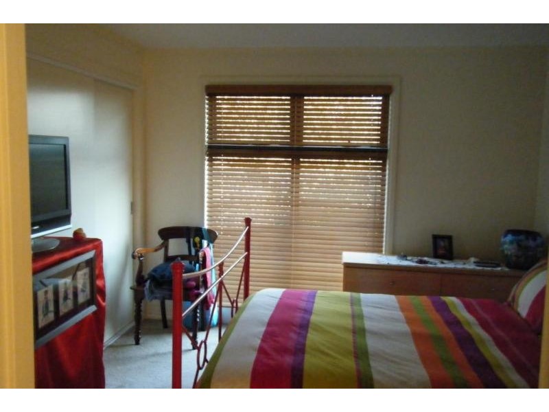 2/143 Fortescue Avenue, Seaford VIC 3198