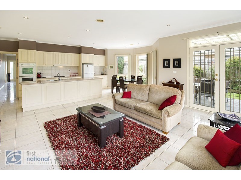 17 Wilkins Grove, Ringwood East VIC 3135