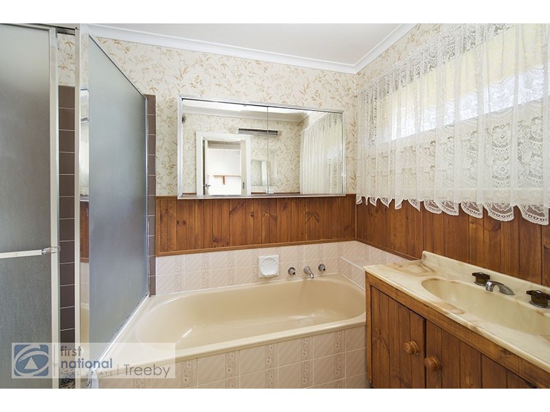 61 Kipling Avenue, Mooroolbark VIC 3138