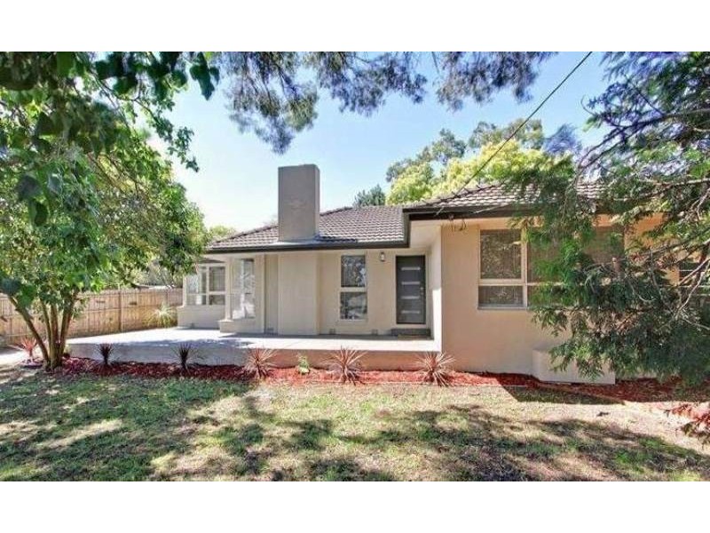 1 McComb Crescent, Bayswater VIC 3153