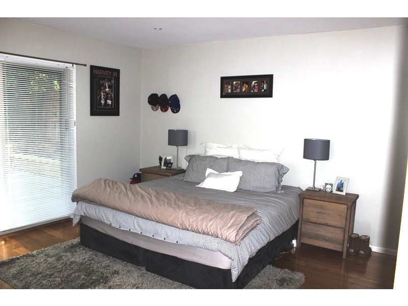1 McComb Crescent, Bayswater VIC 3153