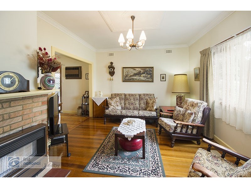 1 Felix Crescent, Ringwood North VIC 3134