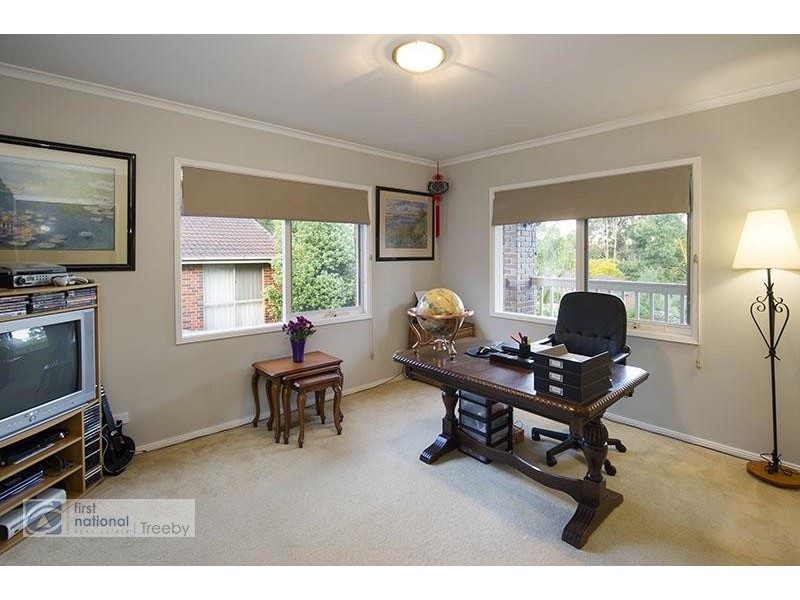 38 Patrick Avenue, Croydon North VIC 3136