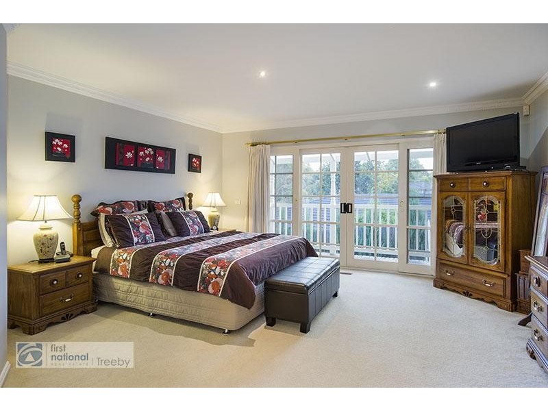 38 Patrick Avenue, Croydon North VIC 3136