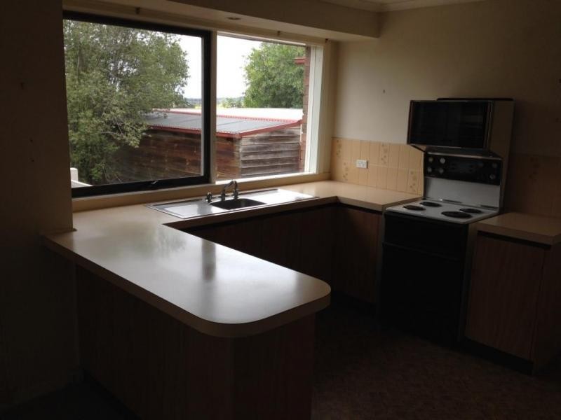 12 Poynton Avenue, Ringwood VIC 3134