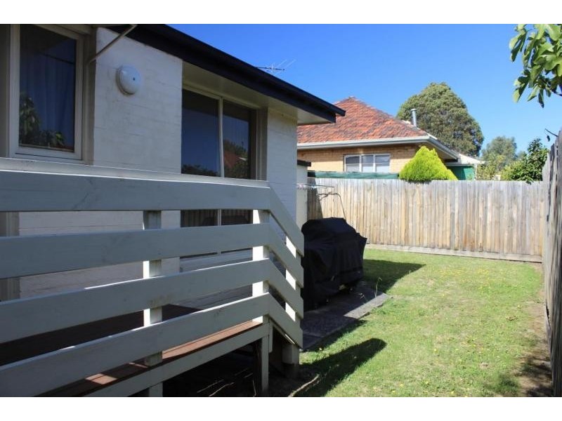 1/65 Mt Dandenong Road, Ringwood East VIC 3135