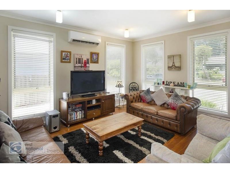 15 Ricky Court, Mooroolbark VIC 3138