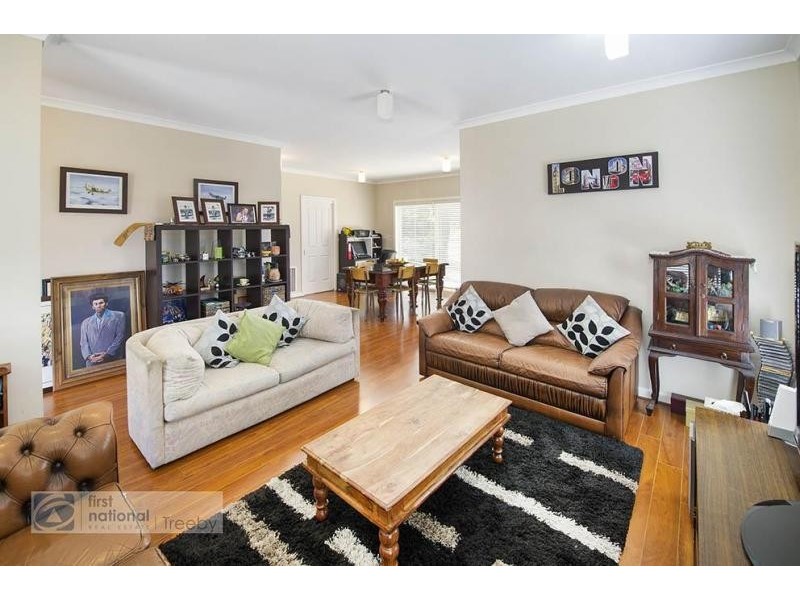 15 Ricky Court, Mooroolbark VIC 3138