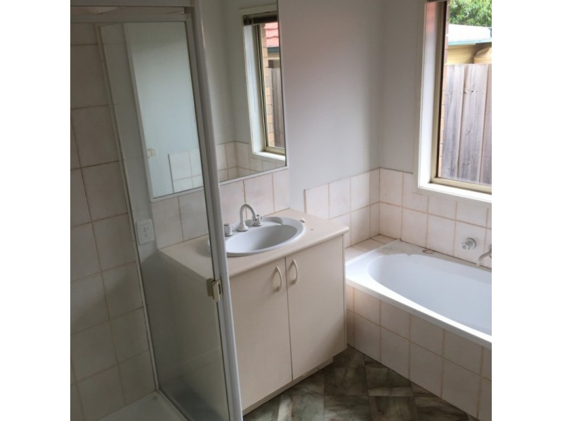 28 Ramble Crescent, Croydon VIC 3136