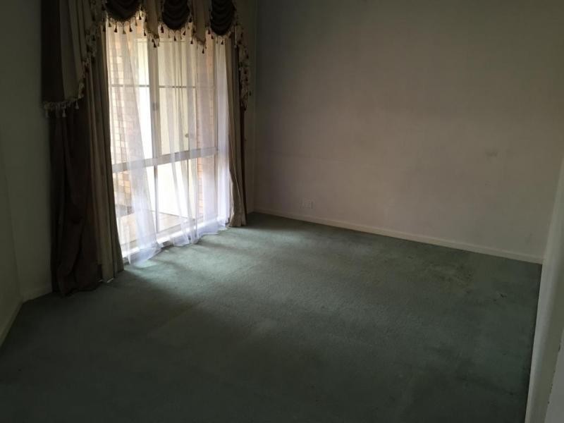 28 Ramble Crescent, Croydon VIC 3136