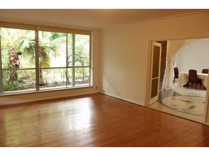 1 Rosebank Avenue, Ringwood North VIC 3134