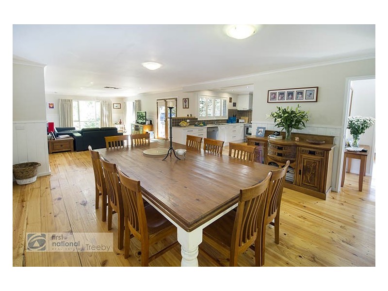 43 Angelica Crescent, Croydon Hills VIC 3136