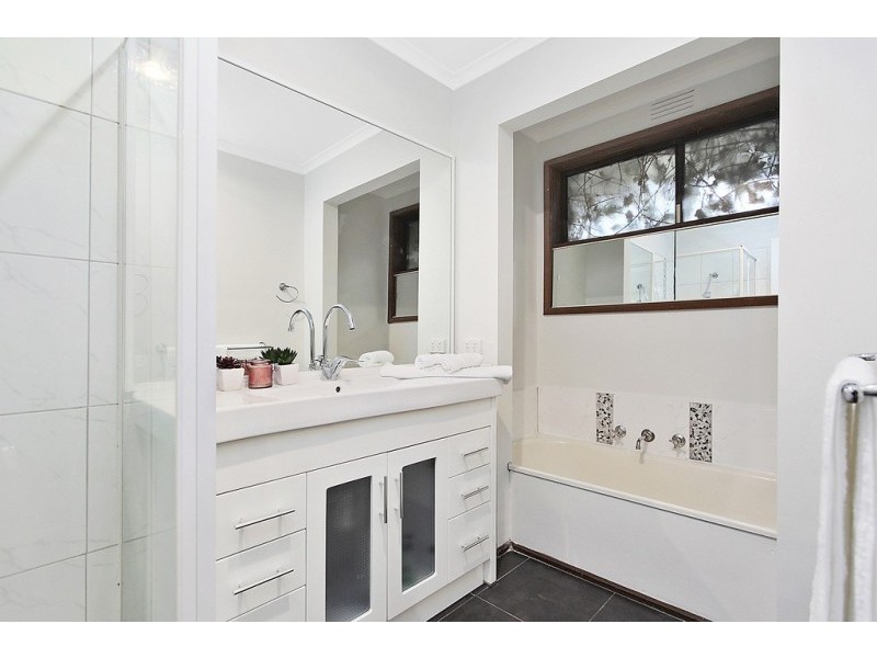 3 Morrison Crescent, Kilsyth VIC 3137