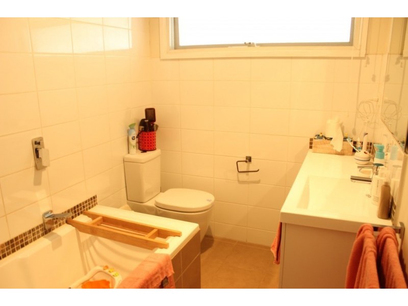 11 Susans Court, Croydon North VIC 3136