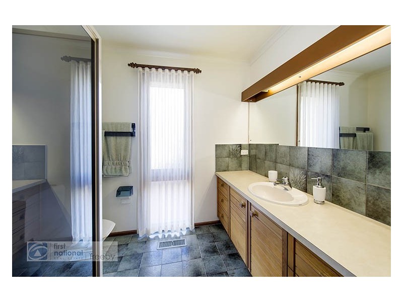 40 Tortice Drive, Ringwood North VIC 3134