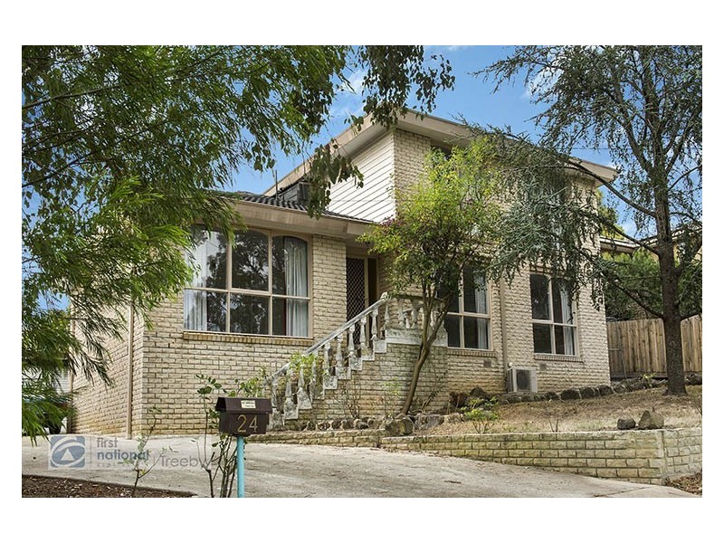 24 Little John Road, Warranwood VIC 3134