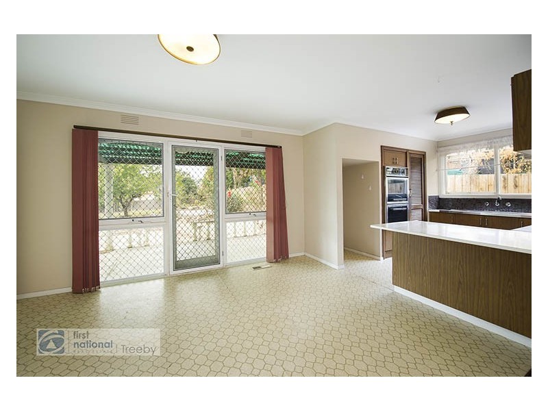 24 Little John Road, Warranwood VIC 3134