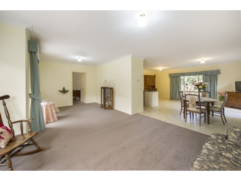 2/32 Highton Street, Ringwood East VIC 3135