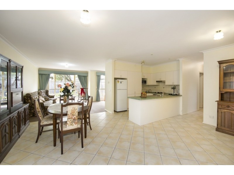 2/32 Highton Street, Ringwood East VIC 3135