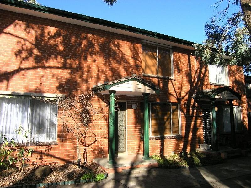 2/4 Woodlands Road, Heathmont VIC 3135