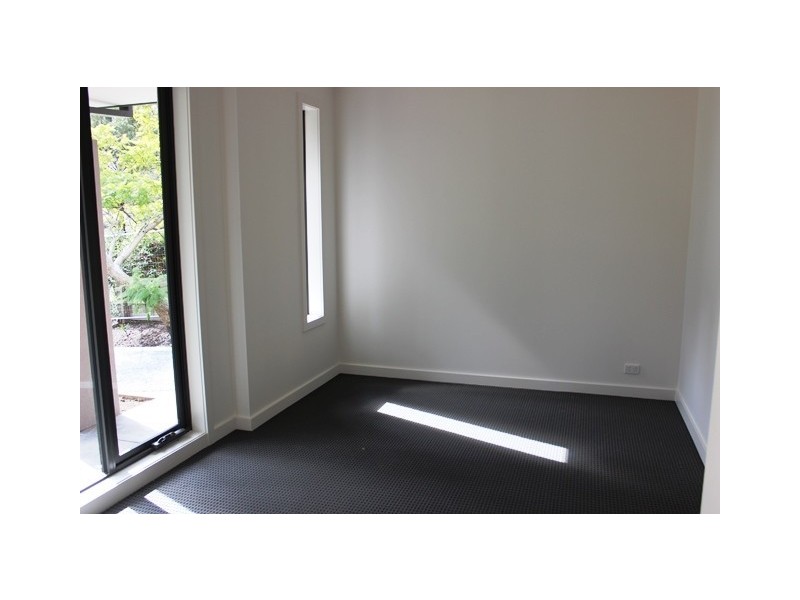 1/96 Mt Dandenong Road, Ringwood East VIC 3135