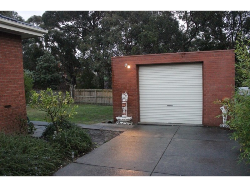 64 Jull Parade, Ringwood North VIC 3134