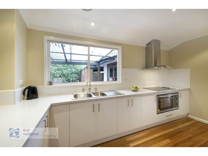 9 Holyrood Crescent, Ringwood VIC 3134