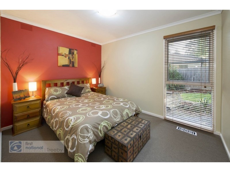 9 Holyrood Crescent, Ringwood VIC 3134